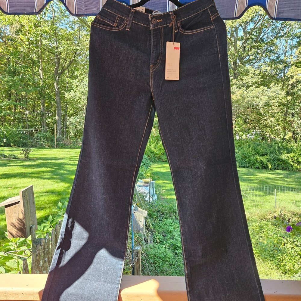 LEVIS 512 PERFECTLY SLIMMING BOOT CUT SIZE 12 M
